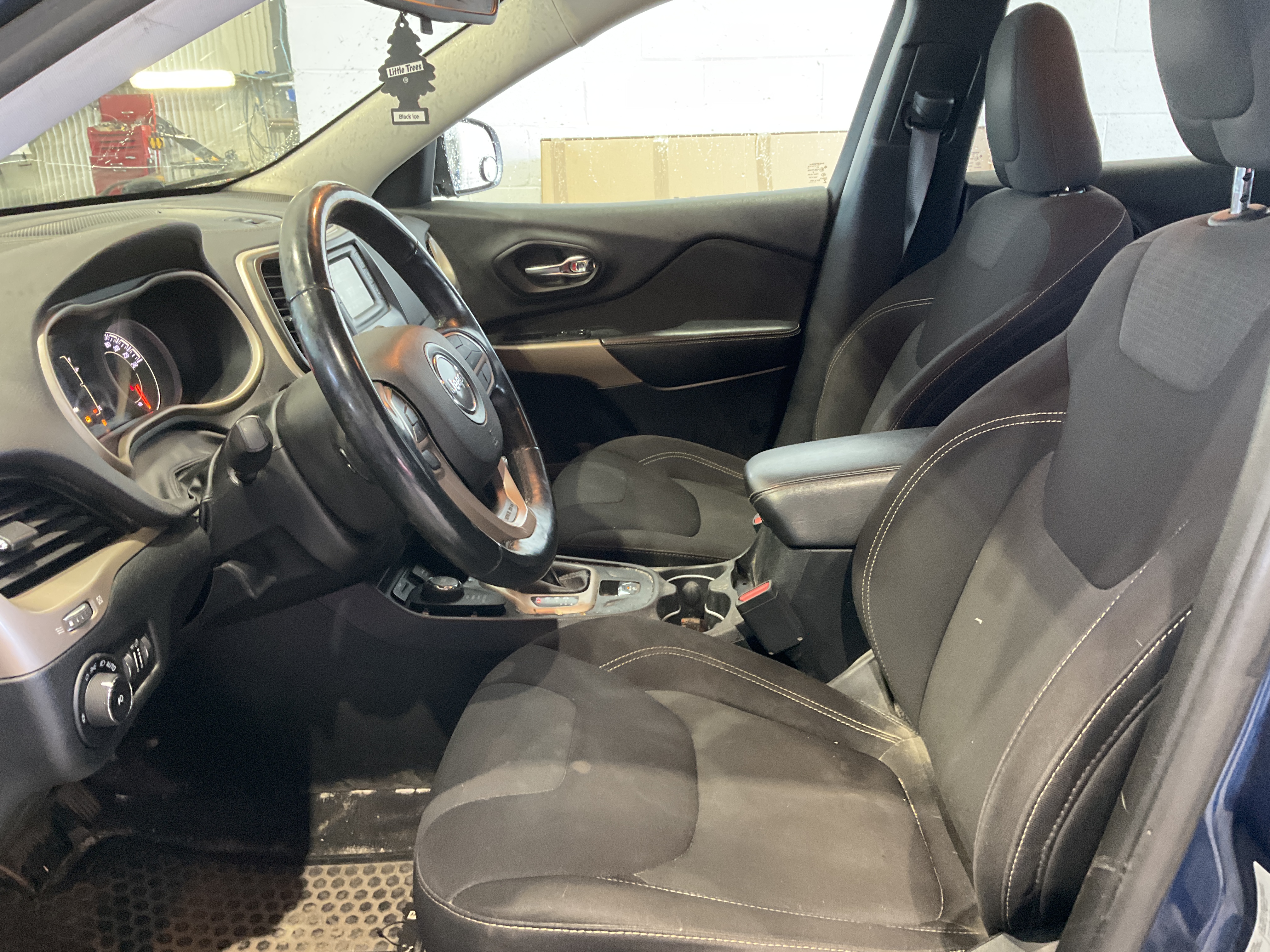 2018 Jeep Cherokee North