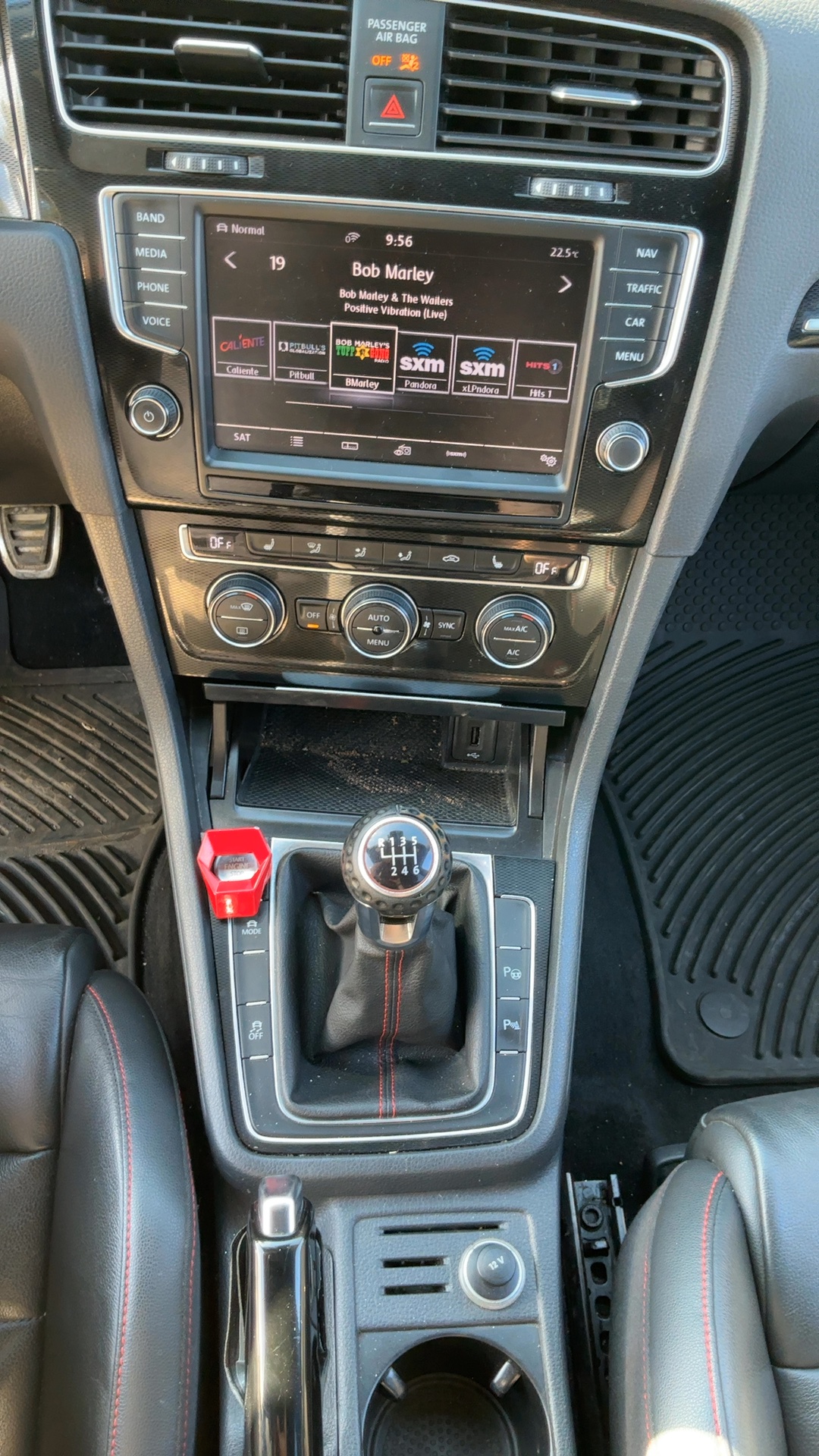 VOLKSWAGEN GOLF GTI 2016 - 12