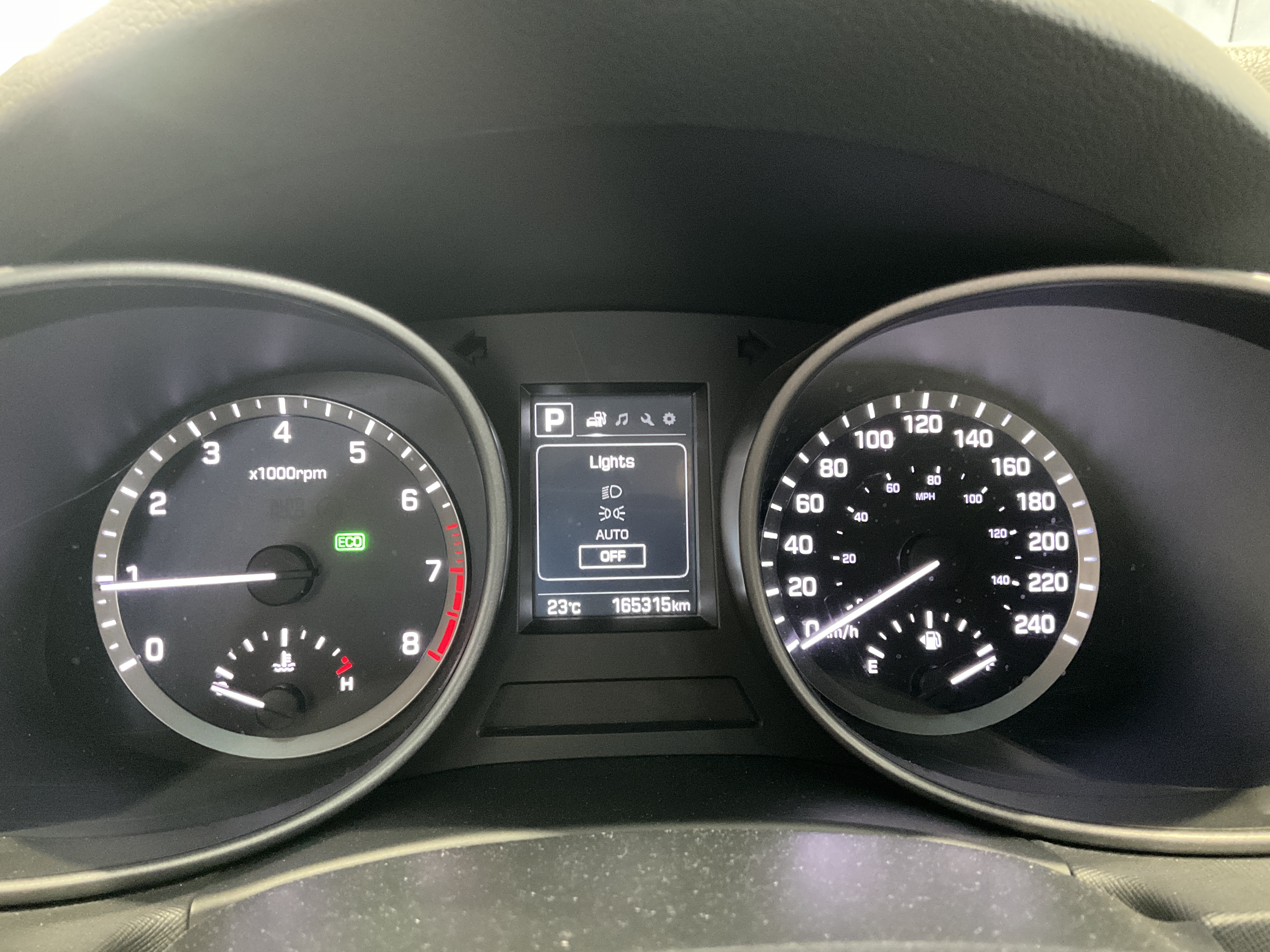 HYUNDAI SANTA FE SPORT 2018 - 9