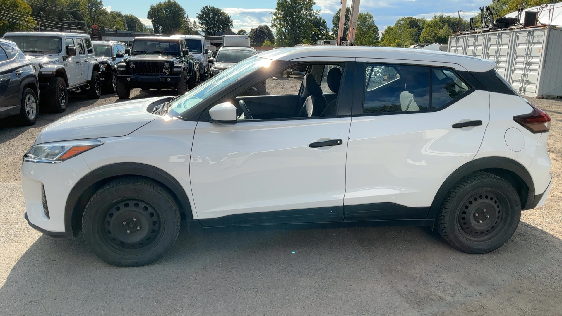2021 Nissan Kicks S
