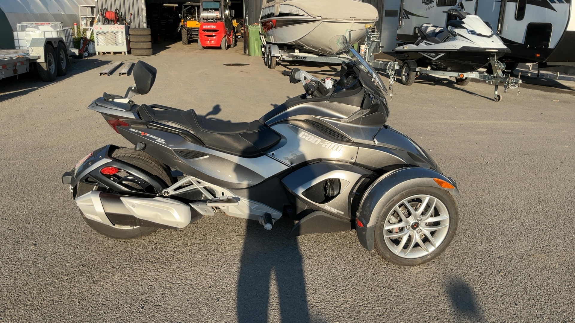 2013 CAN-AM SPYDER ST
