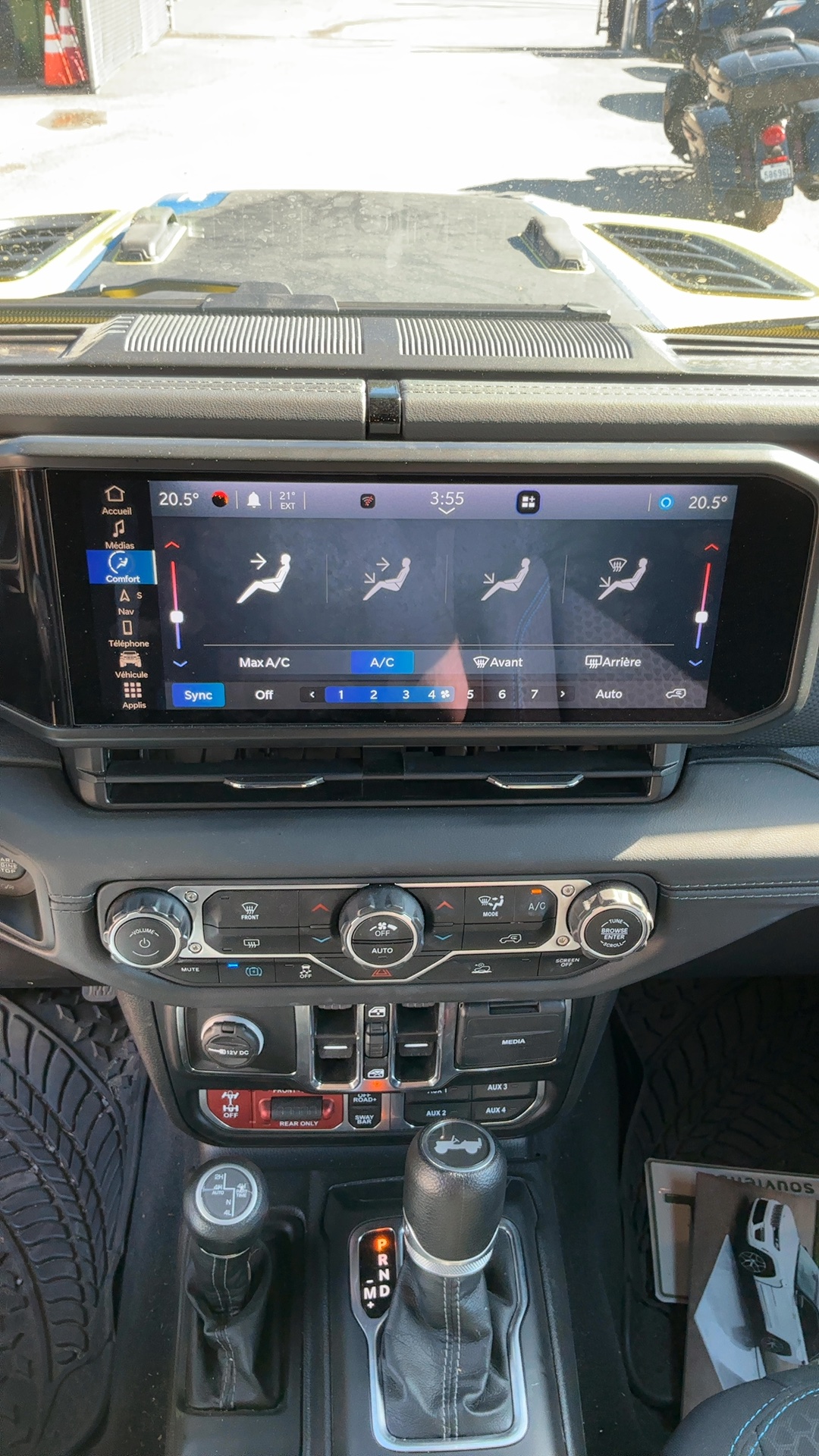 JEEP WRANGLER 4XE 2024 - 12
