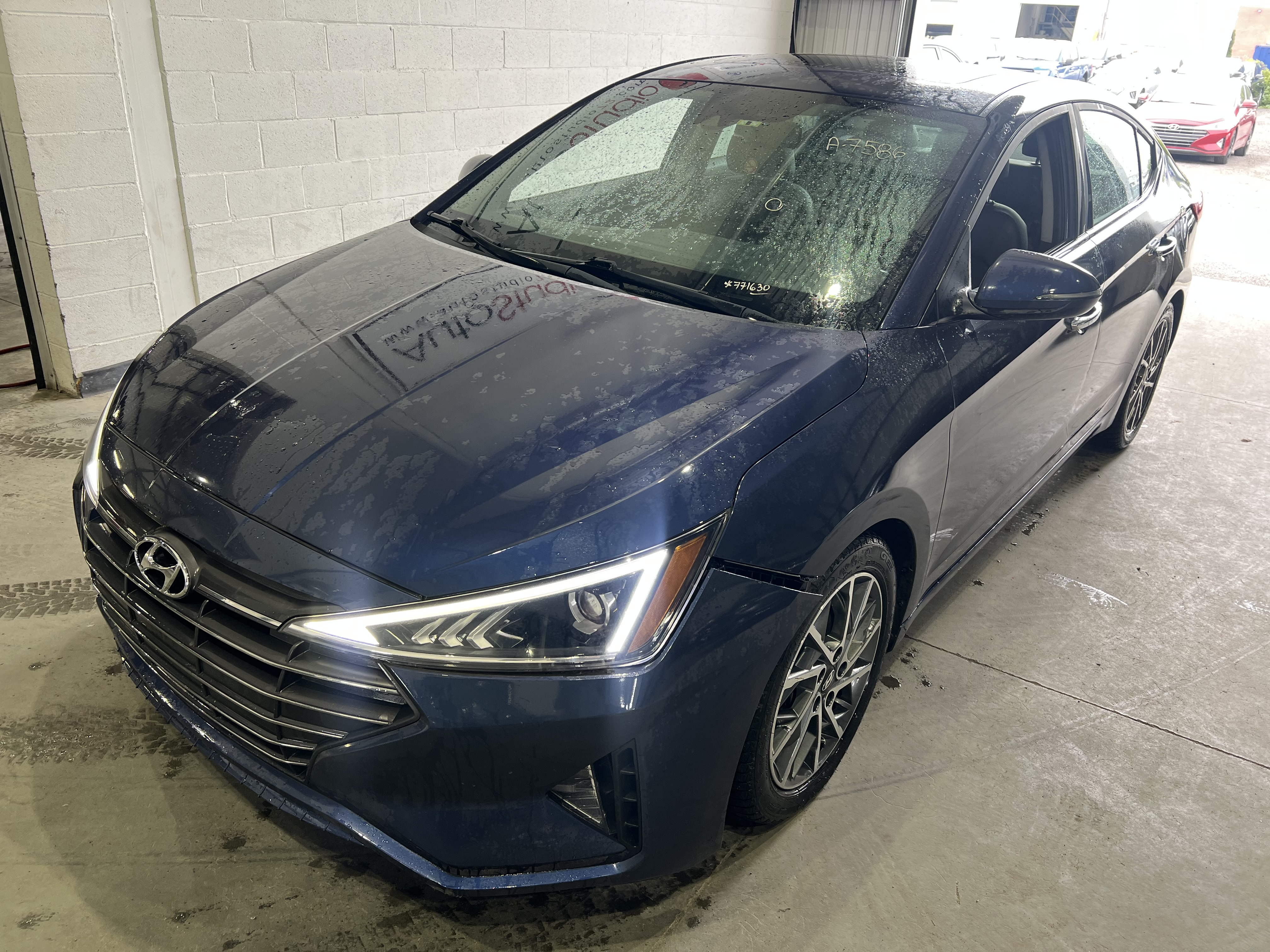 2019 Hyundai Elantra Luxury