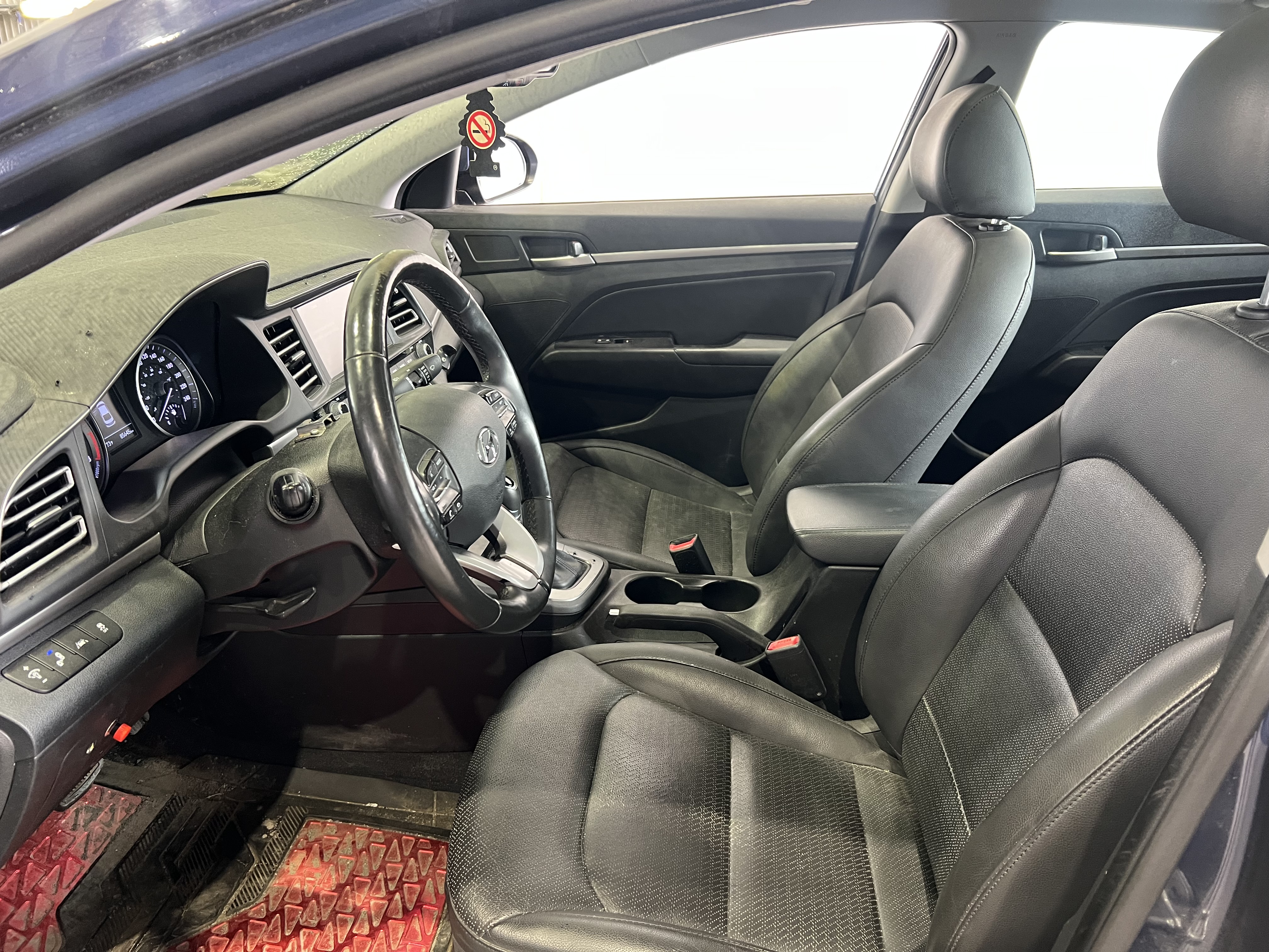 2019 Hyundai Elantra Luxury