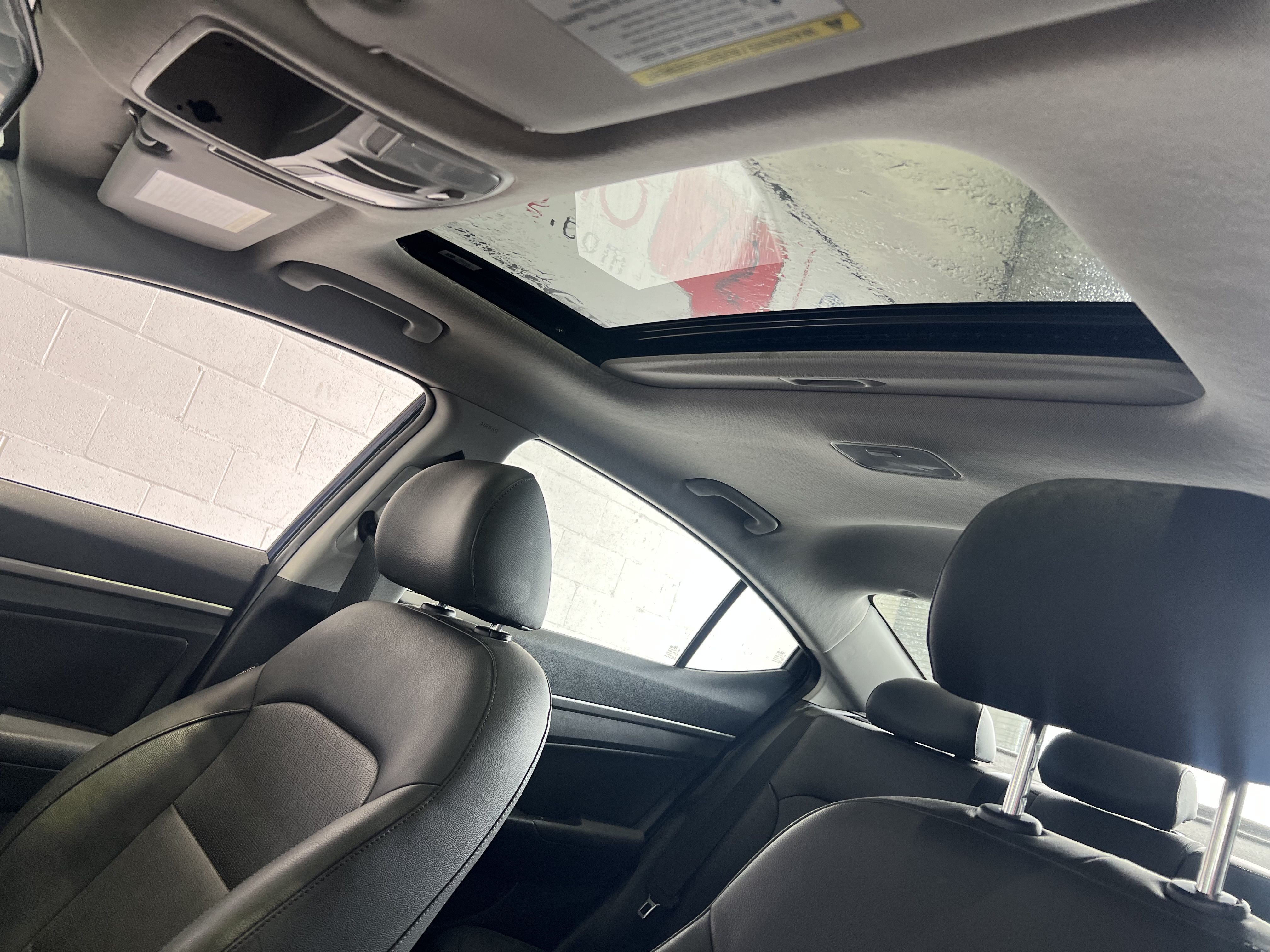 2019 Hyundai Elantra Luxury