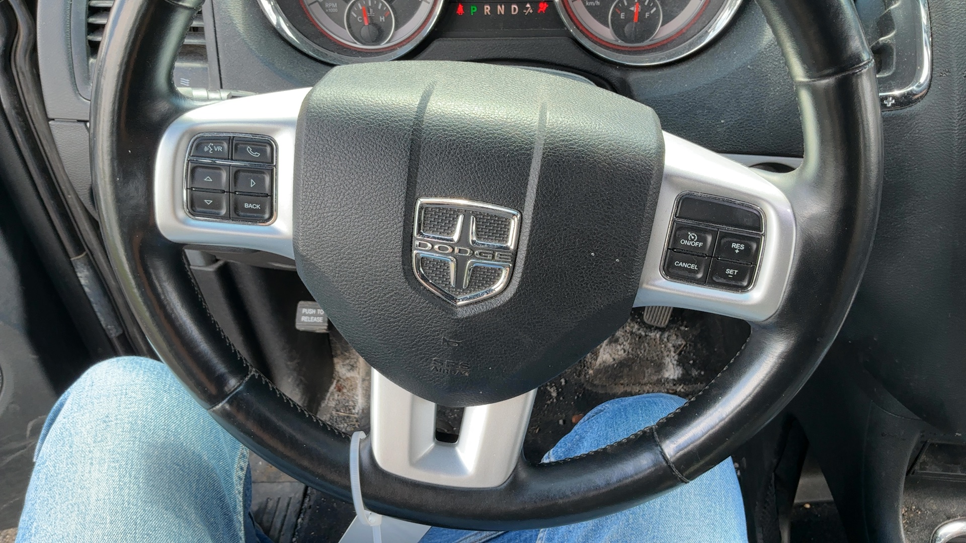 DODGE GRAND CARAVAN 2018 - 12