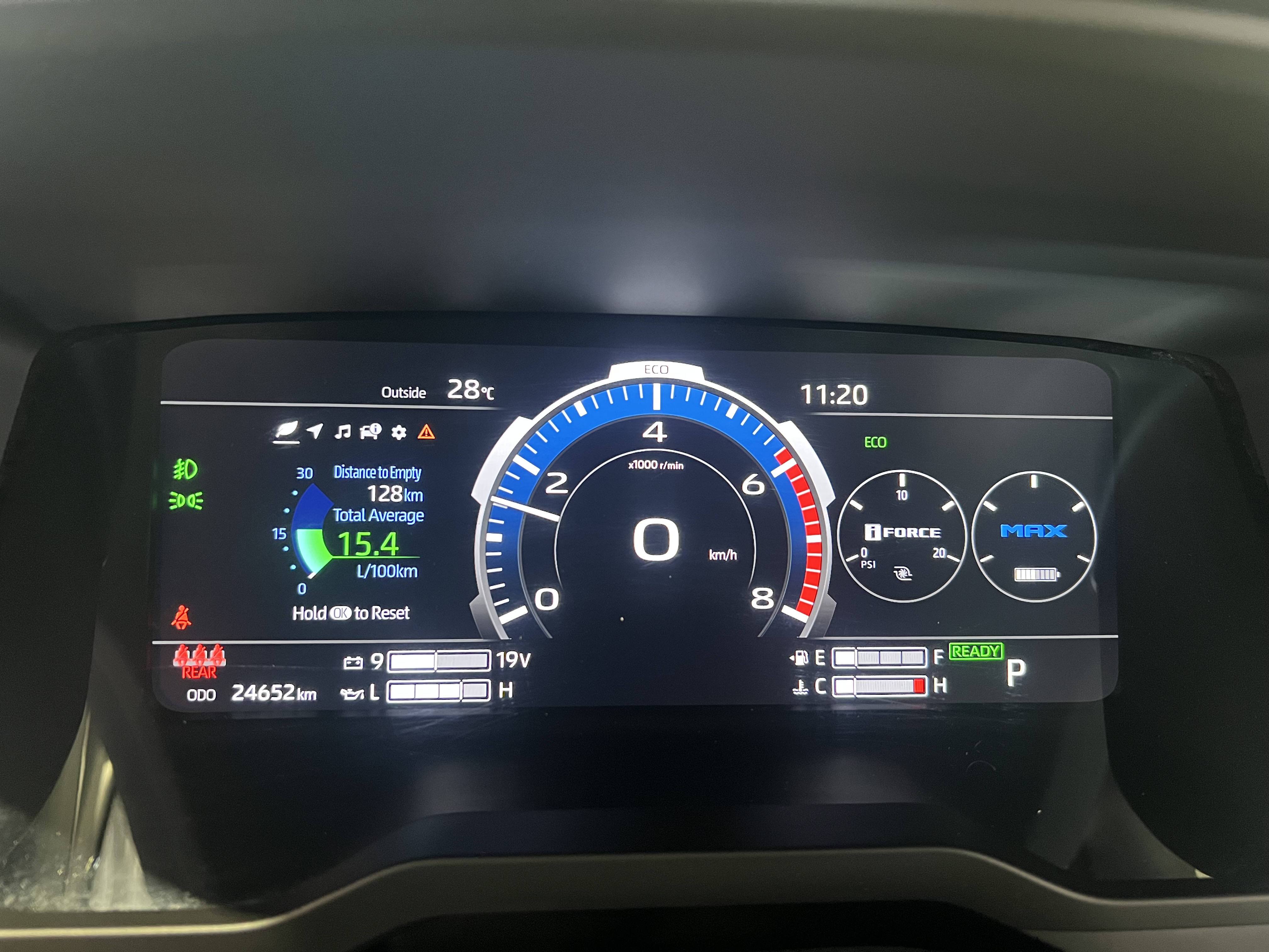 TOYOTA TUNDRA 2024 - 10