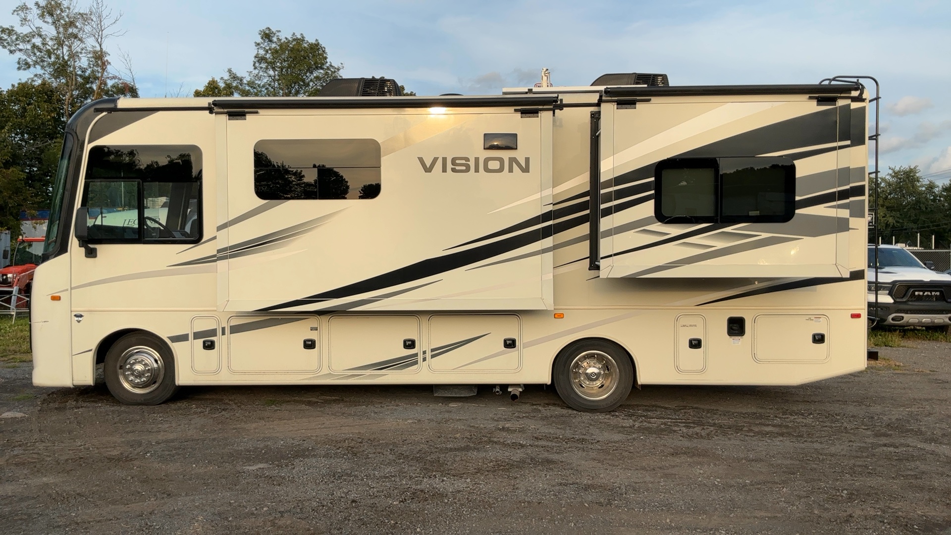 JAYCO ENTEGRA VISION 2022 - 3