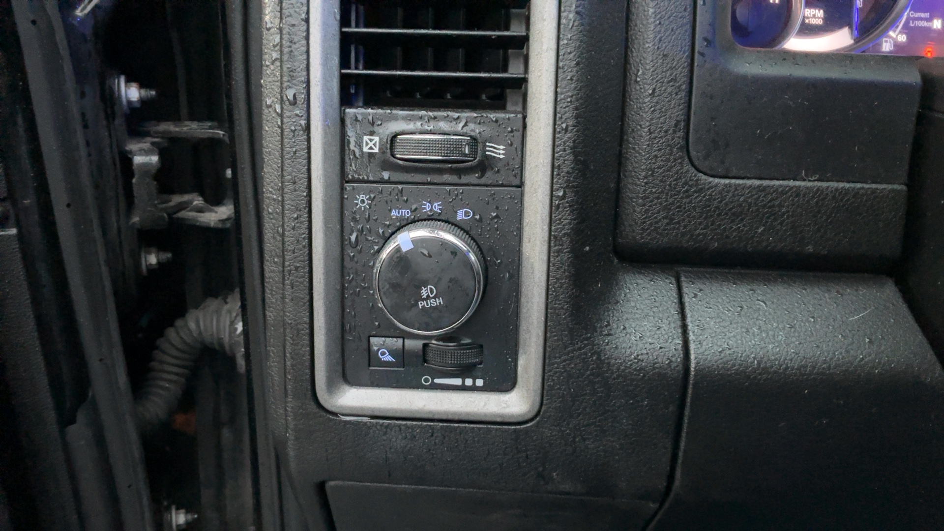 RAM 1500 CLASSIC 2022 - 13