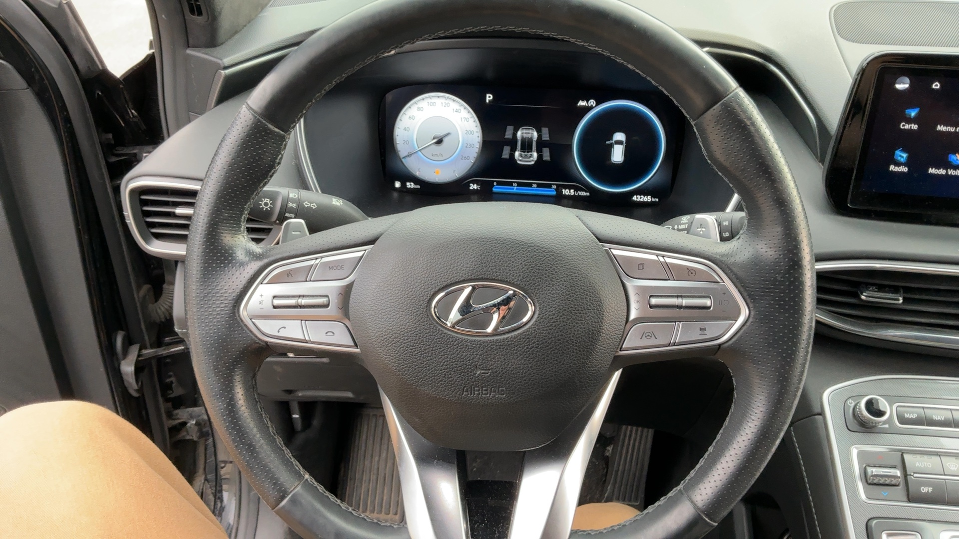 HYUNDAI SANTA FE 2023 - 12