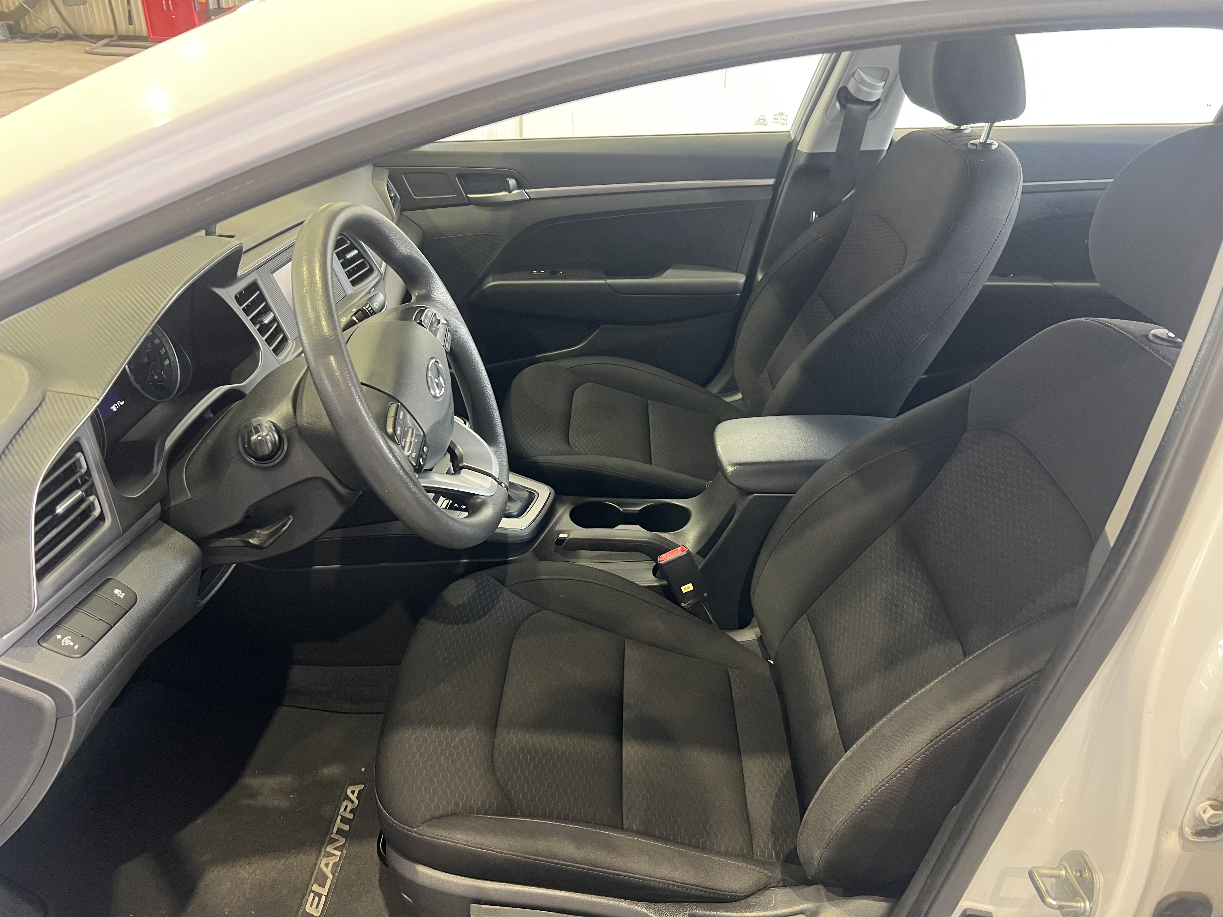 2019 Hyundai Elantra Essential