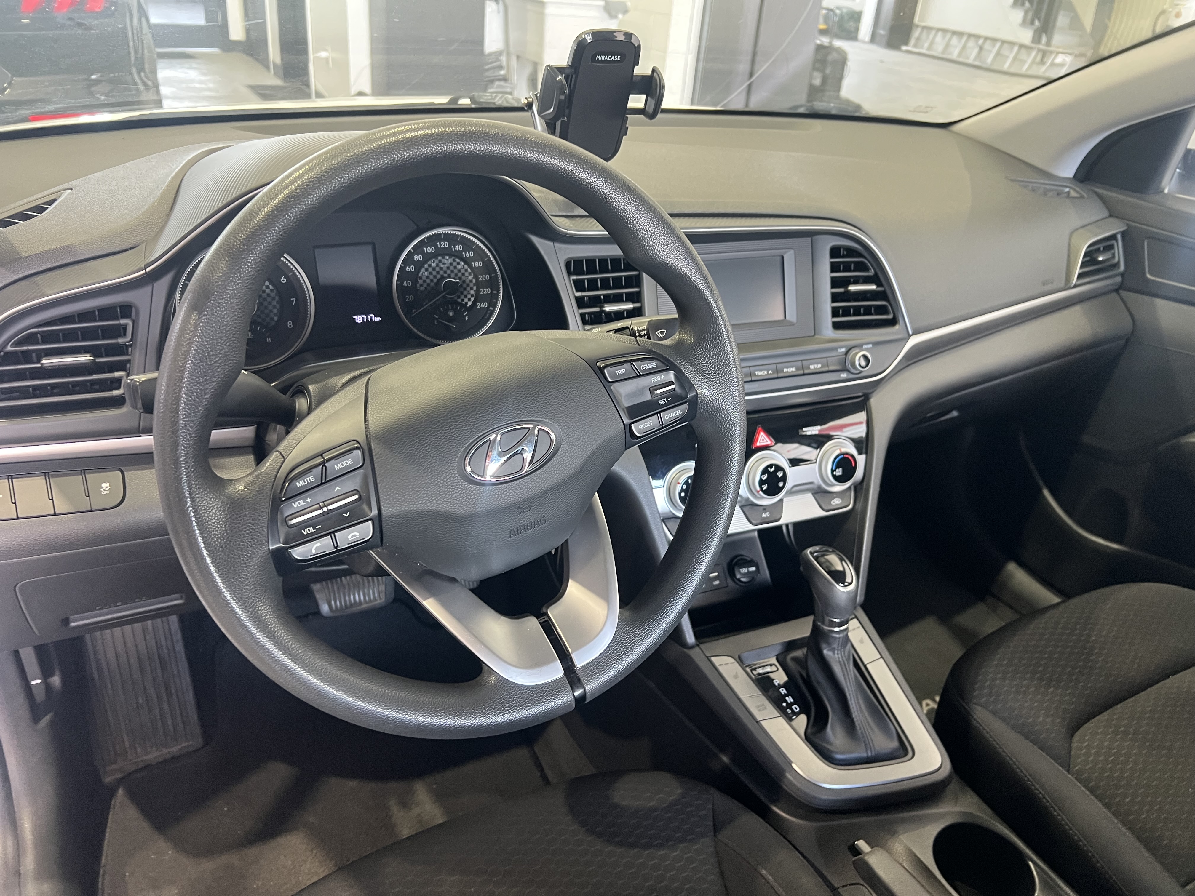 2019 Hyundai Elantra Essential