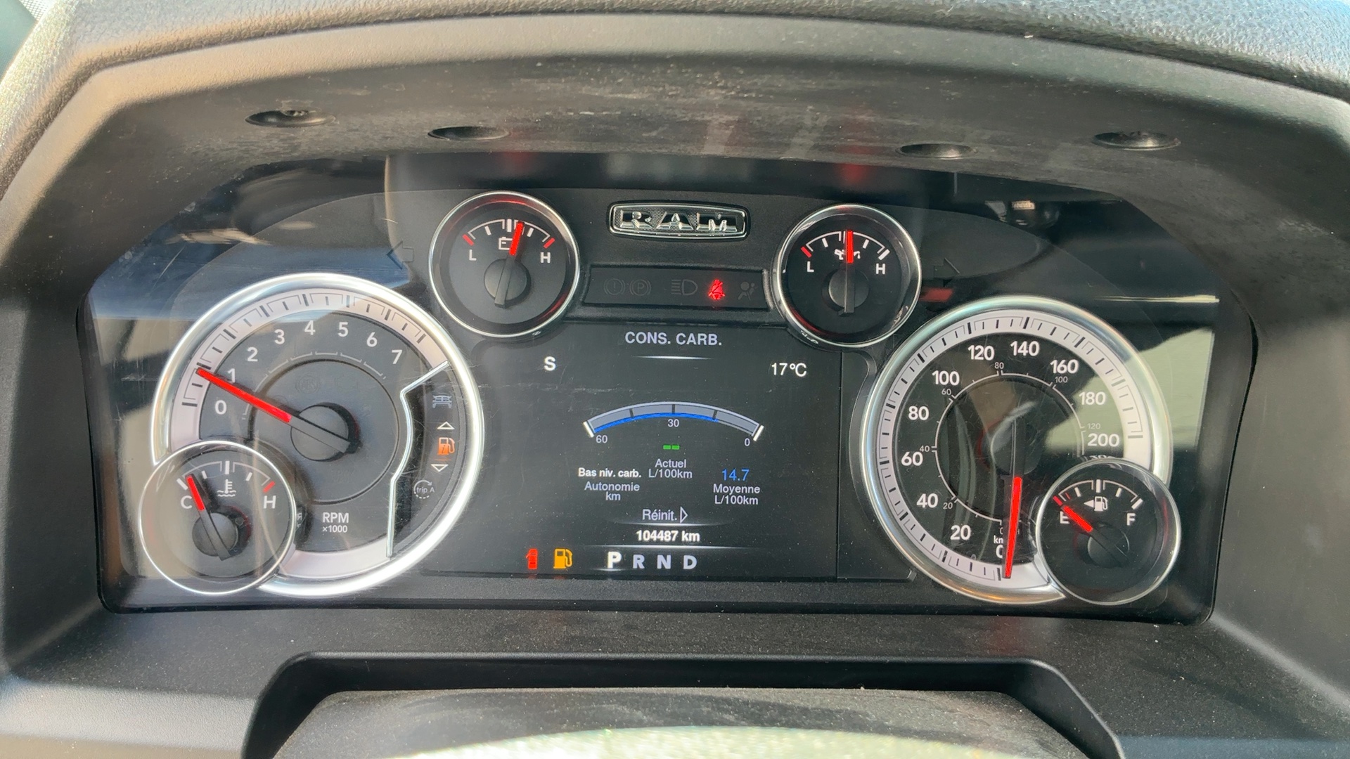 RAM 1500 CLASSIC 2022 - 9