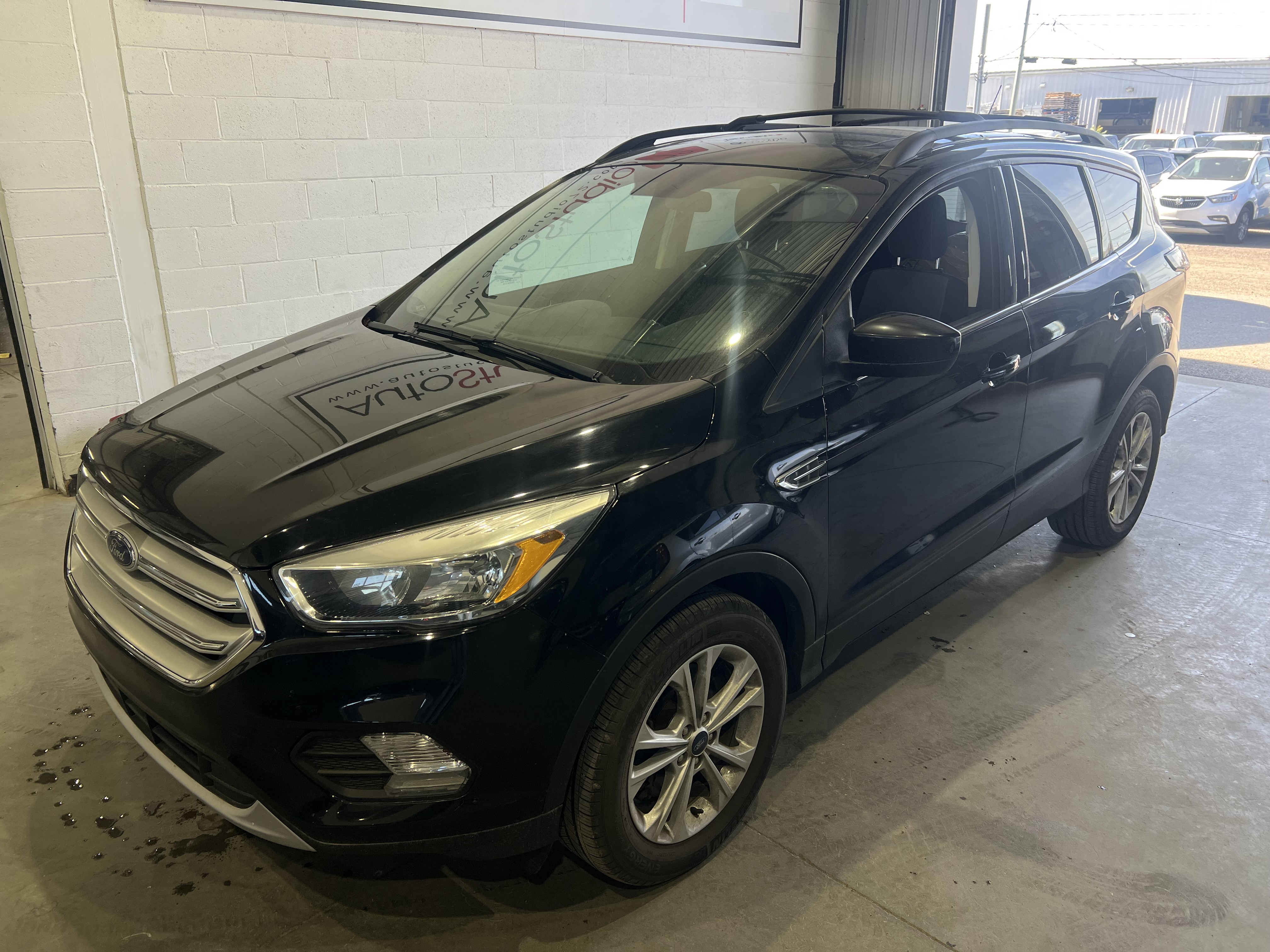 FORD ESCAPE 2018 - 4