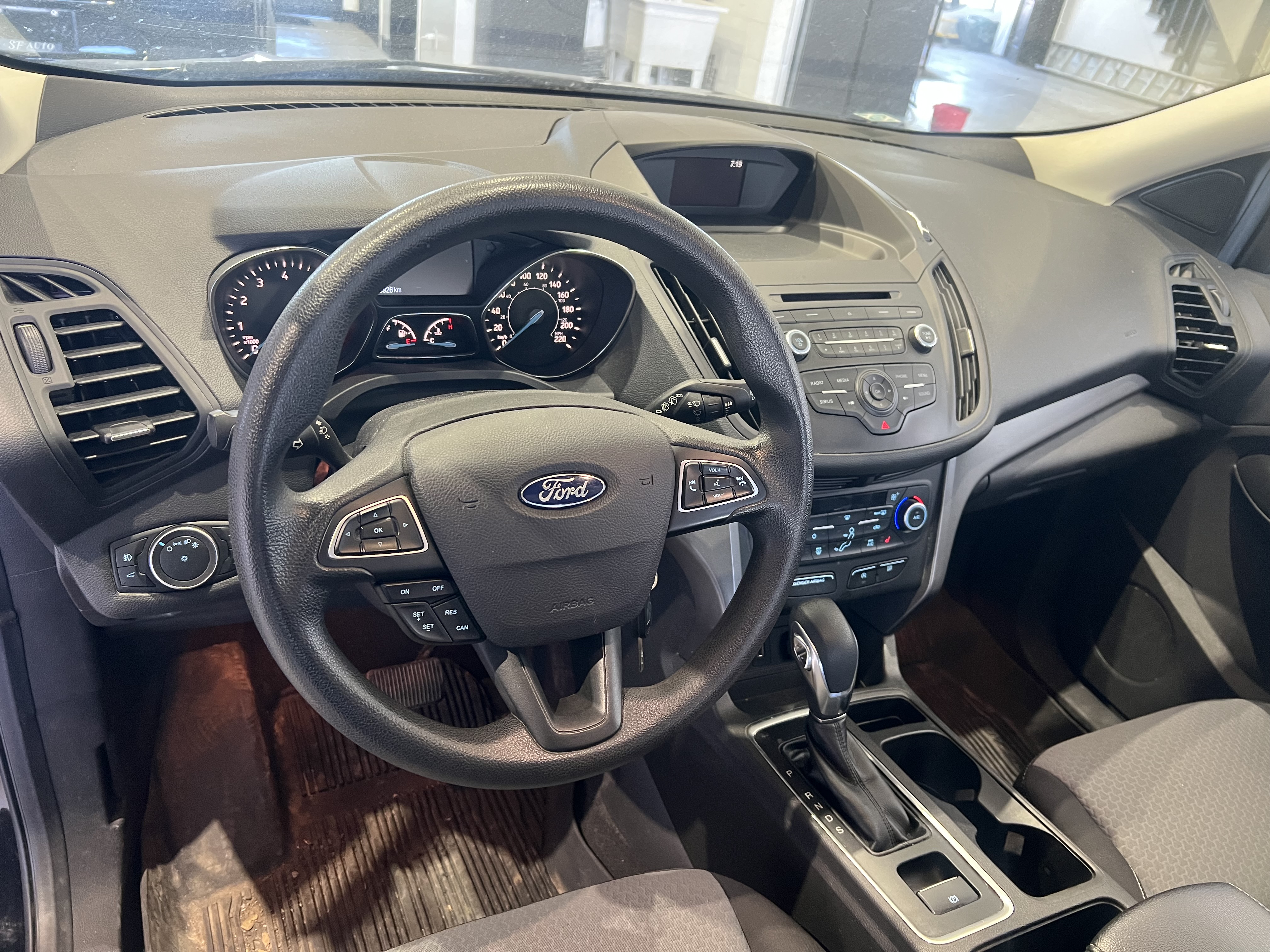 FORD ESCAPE 2018 - 7
