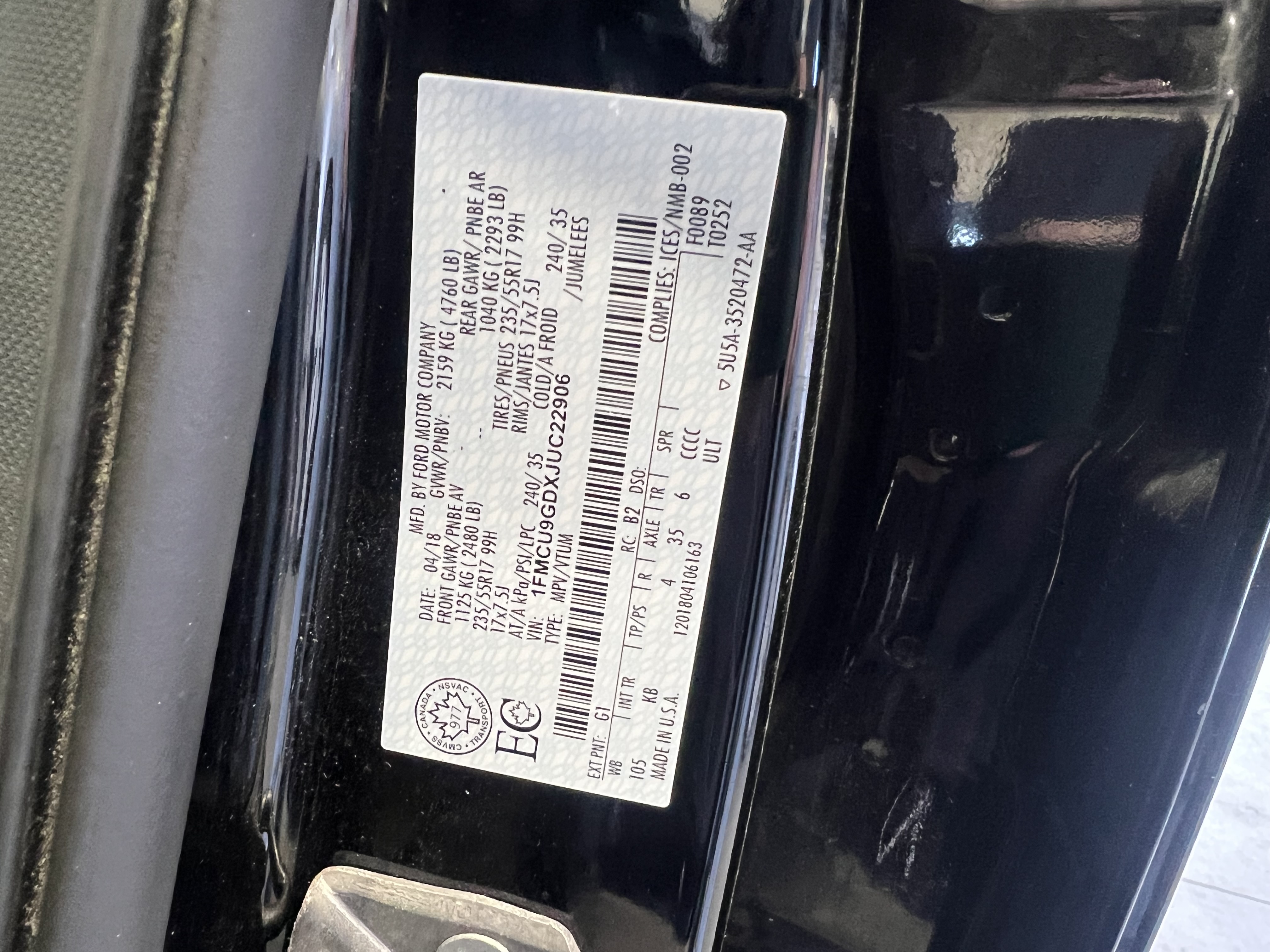 FORD ESCAPE 2018 - 8