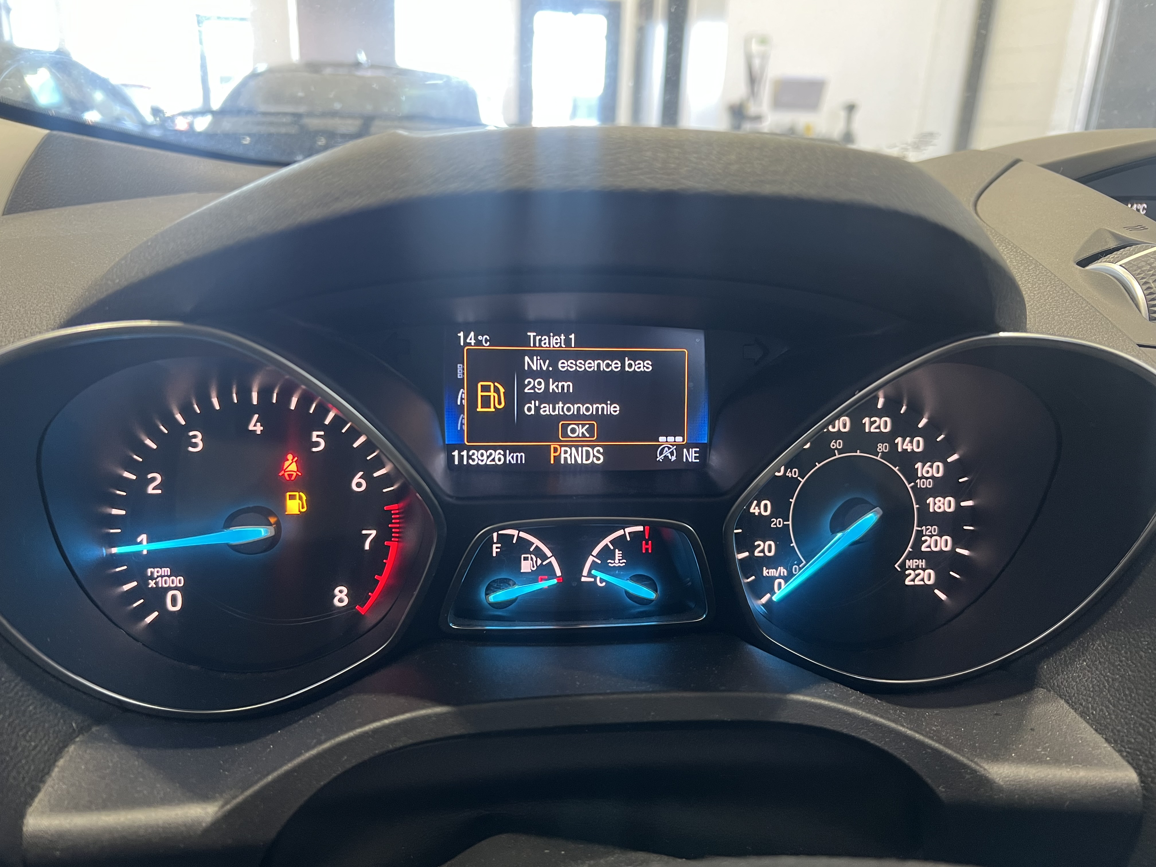 FORD ESCAPE 2018 - 9