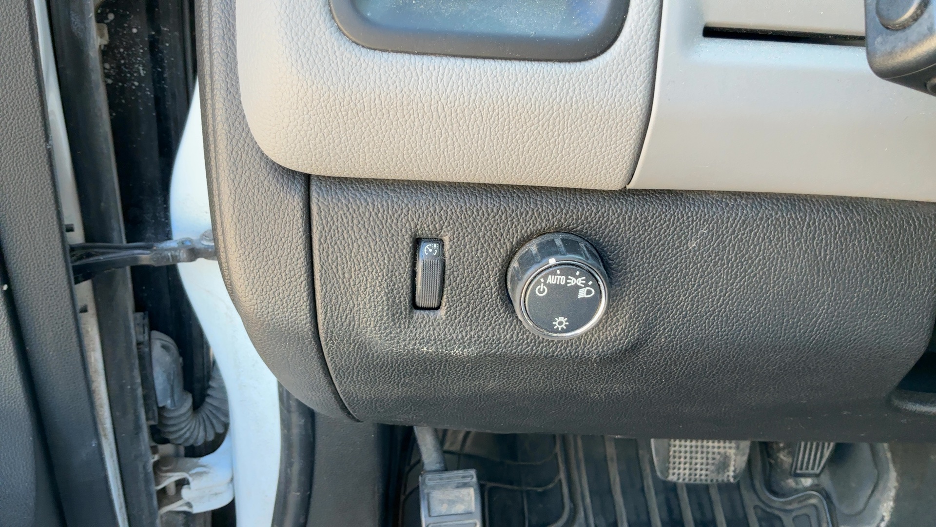 CHEVROLET COLORADO 2021 - 11