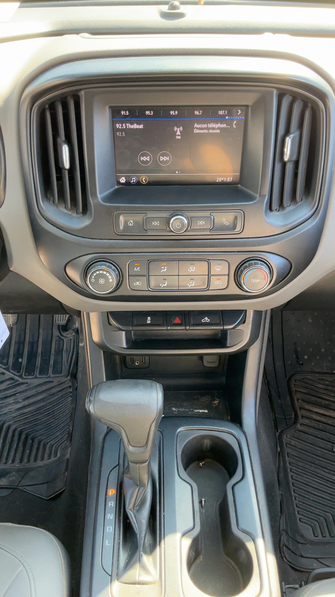CHEVROLET COLORADO 2021 - 13