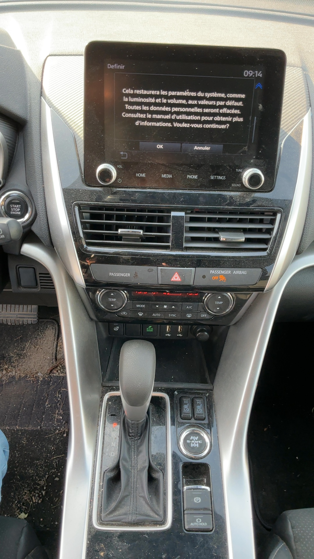 MITSUBISHI ECLIPSE CROSS 2023 - 14