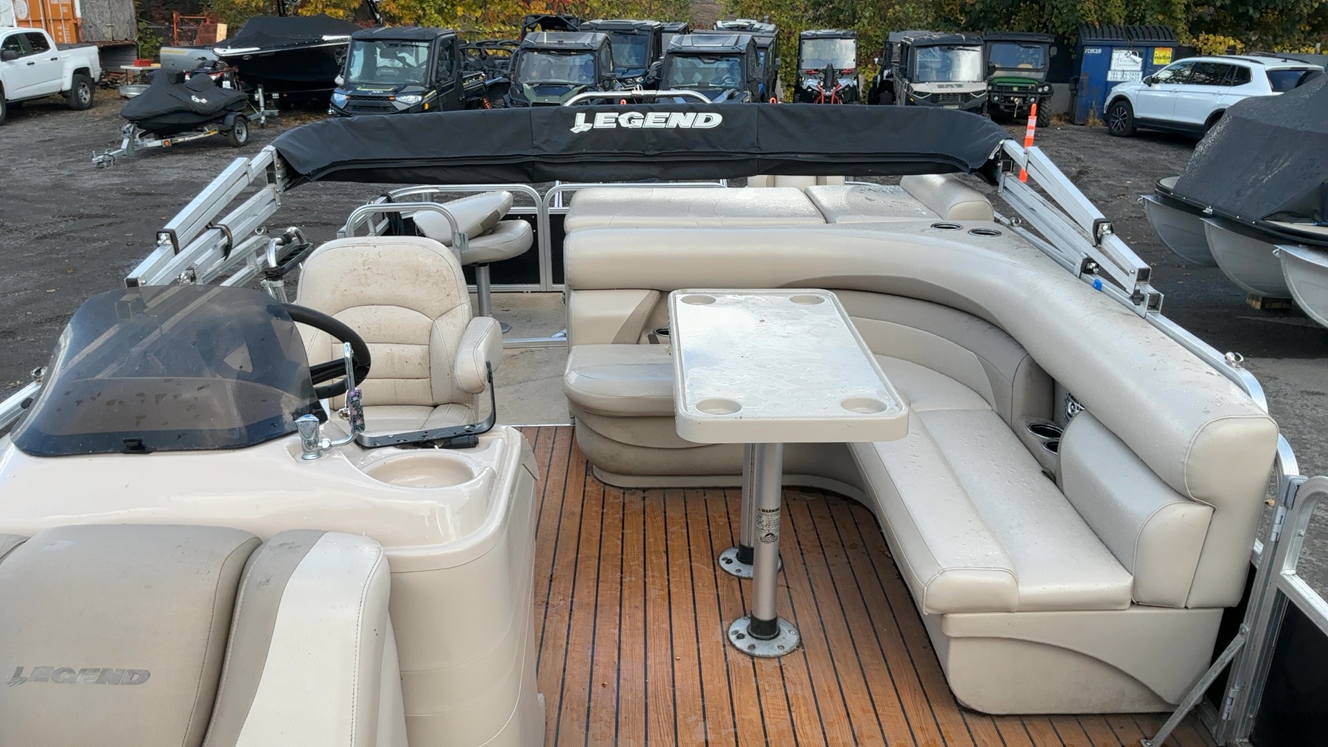 2011 LEGEND BAYSHORE 22