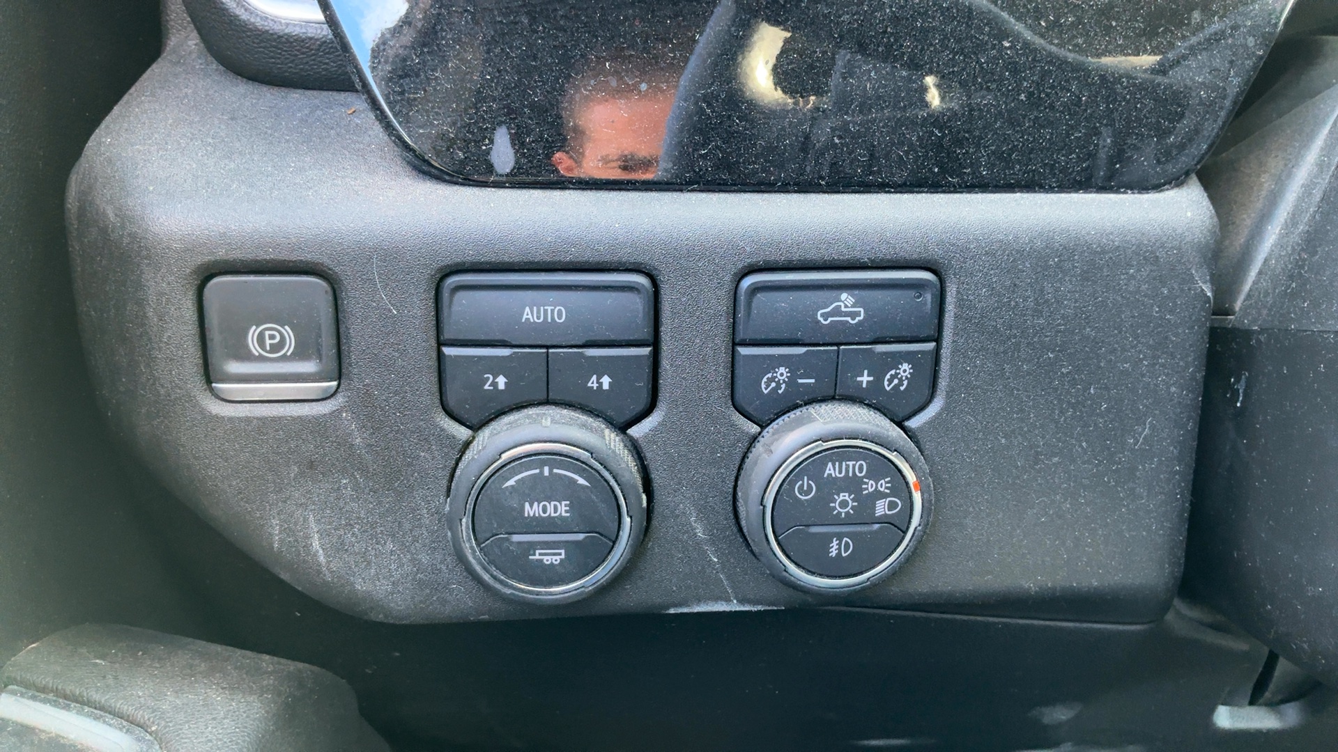 CHEVROLET SILVERADO 1500 2022 - 12