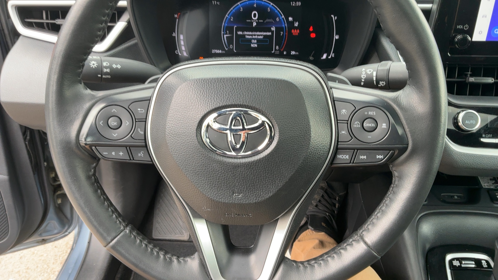 TOYOTA COROLLA 2026 - 12