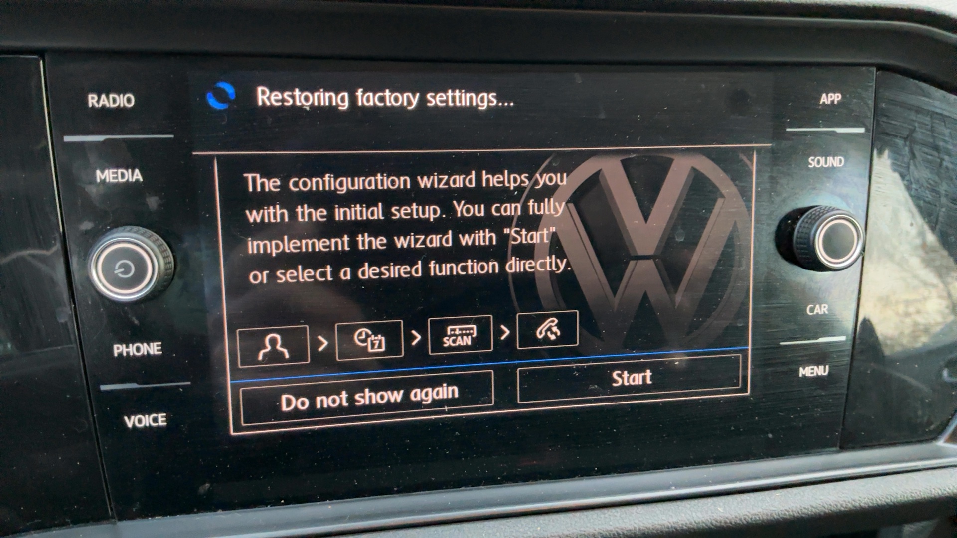 VOLKSWAGEN JETTA 2019 - 15