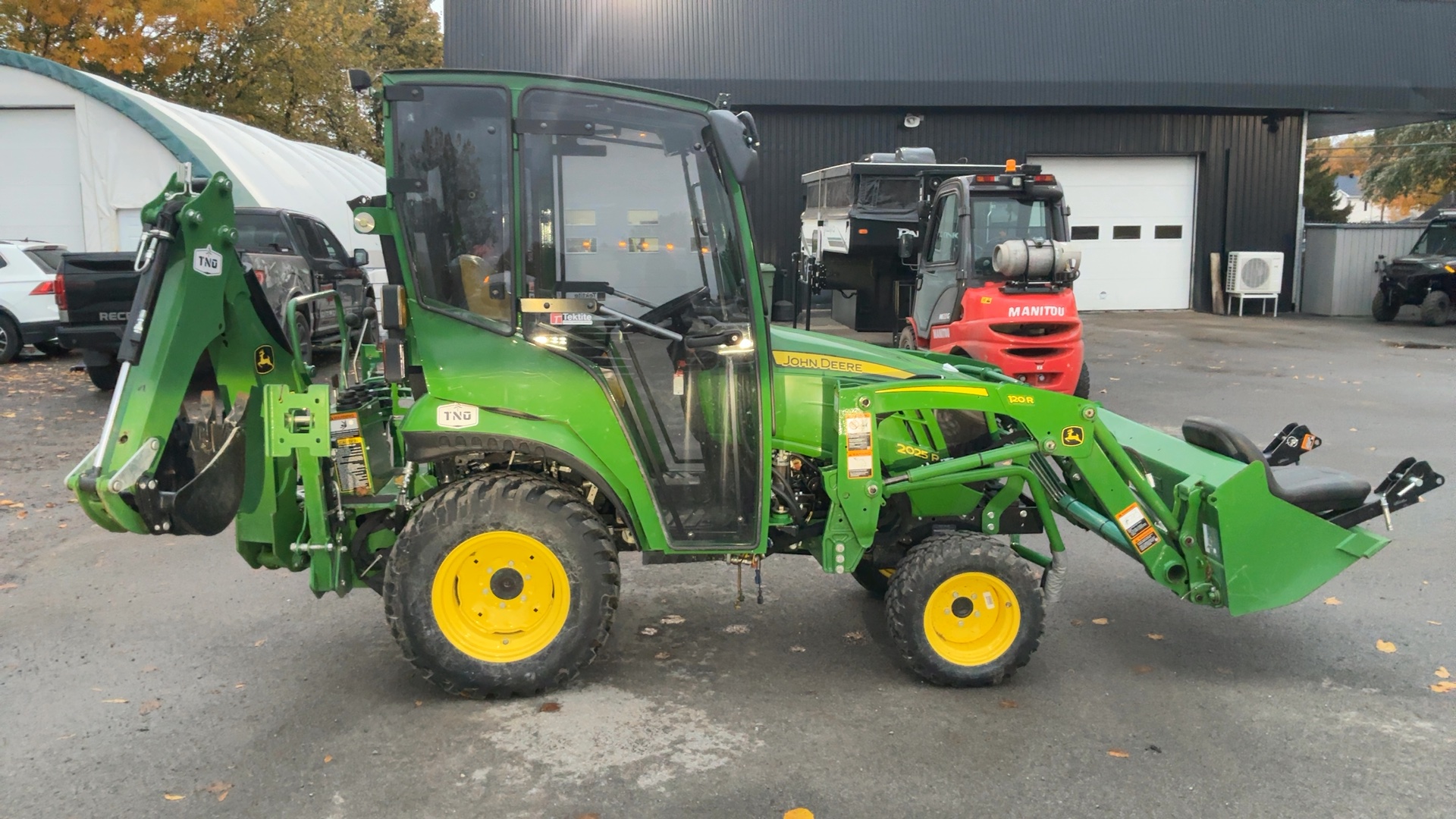 2023 John Deere 2025r