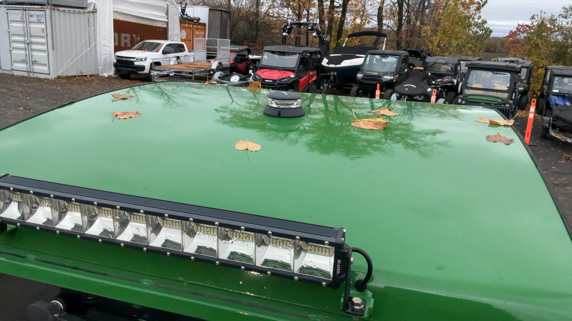 JOHN DEERE 2025R 2023 - 7