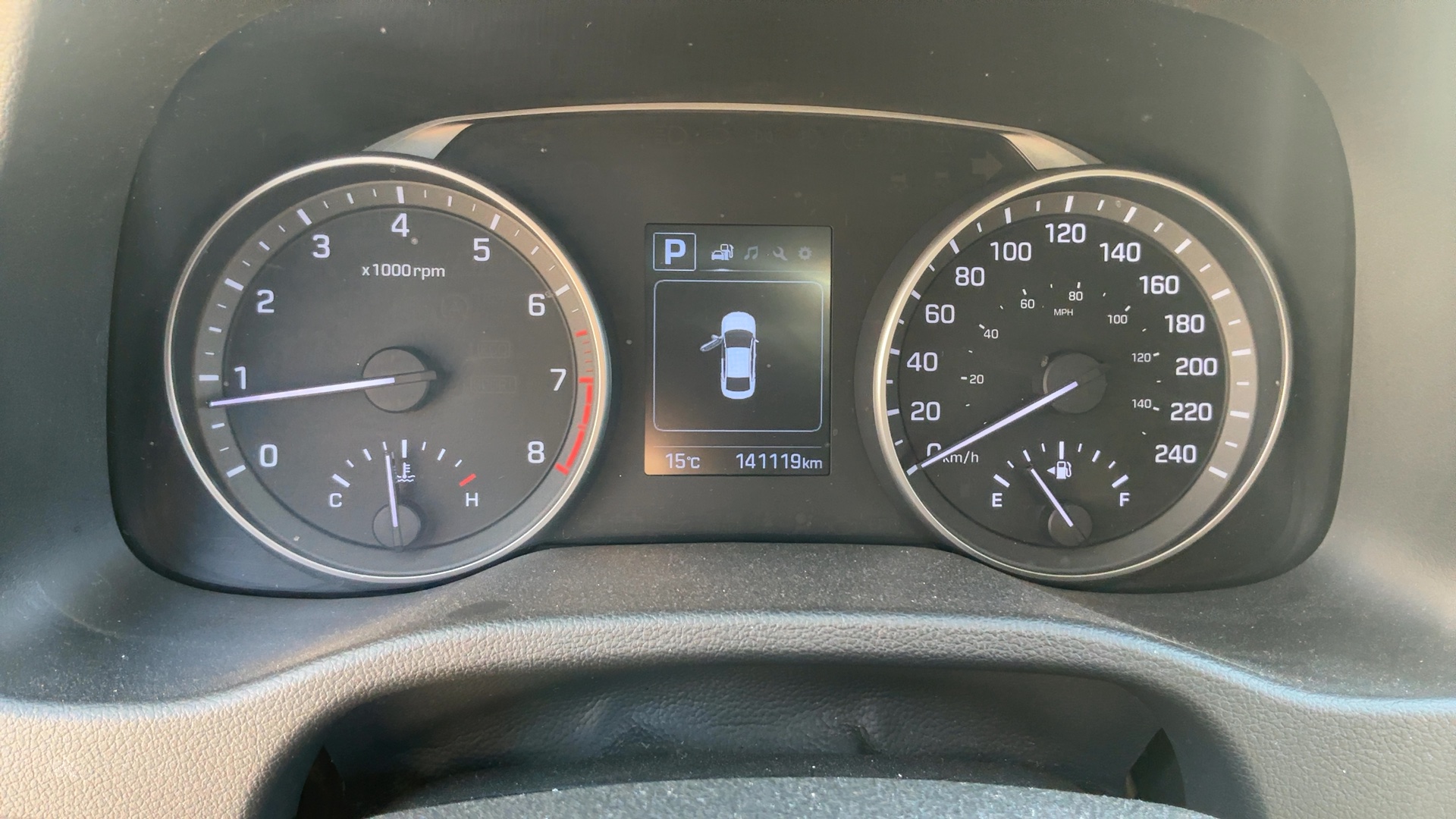 HYUNDAI ELANTRA 2017 - 11
