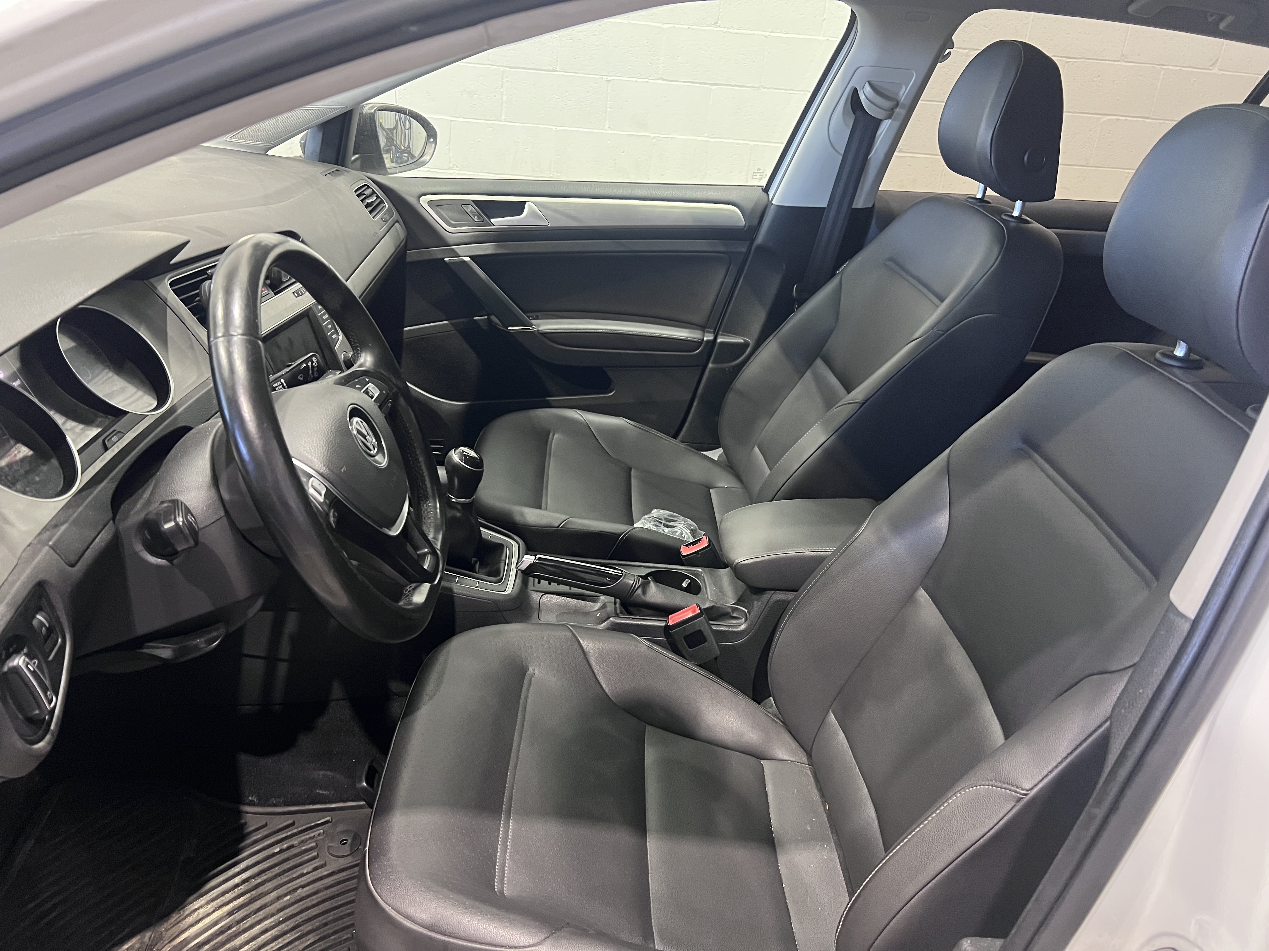 VOLKSWAGEN GOLF 2015 - 6