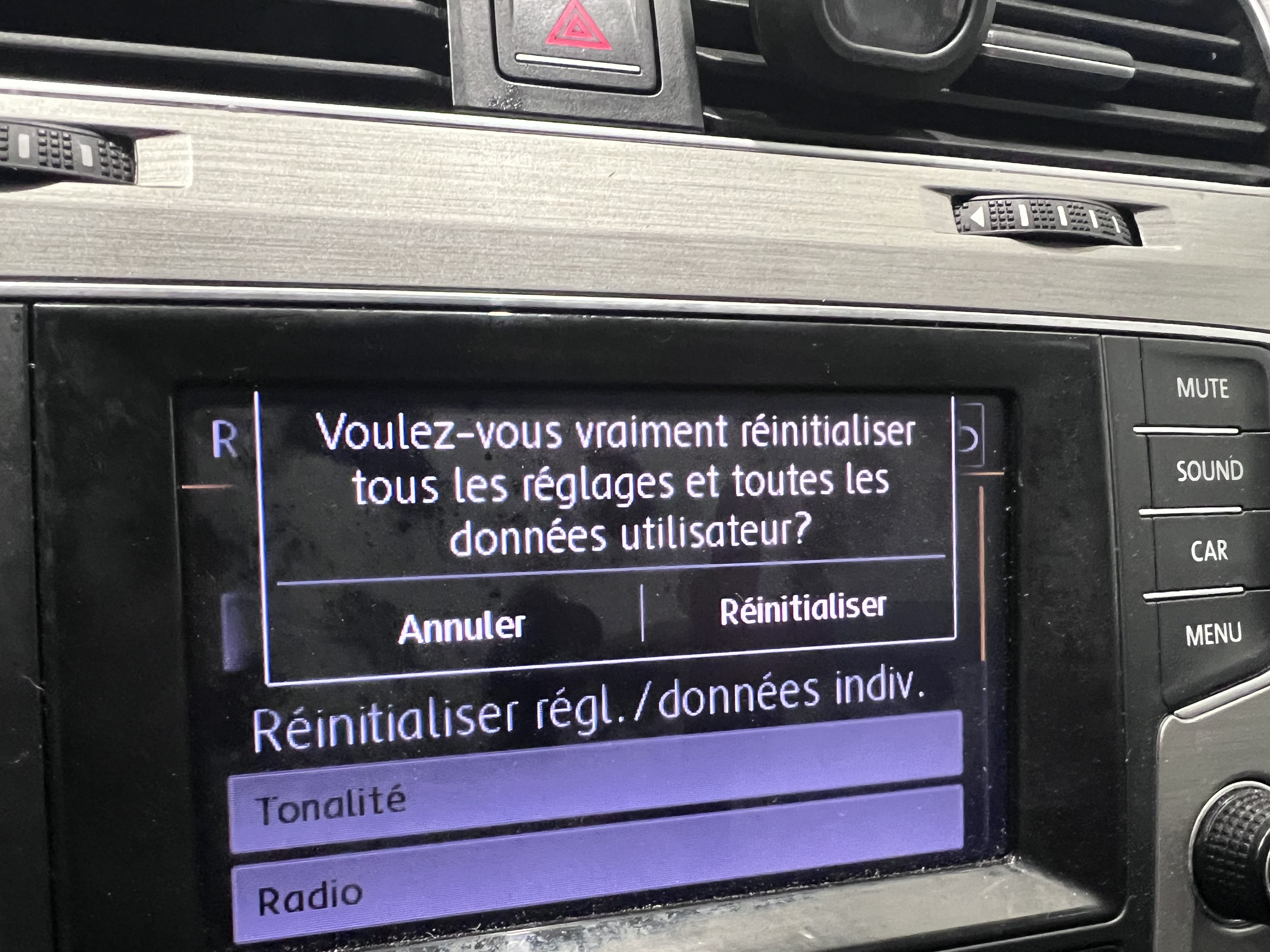 VOLKSWAGEN GOLF 2015 - 10